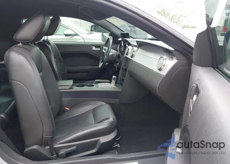 2006 Ford Mustang V6 z USA, uszkodzony, nr VIN 1ZVFT80N365190851